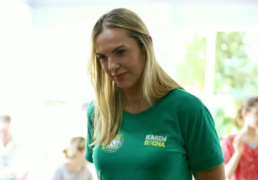 Karen Rocha destaca força das mulheres e defende mais proteção, saúde e autonomia financeira.